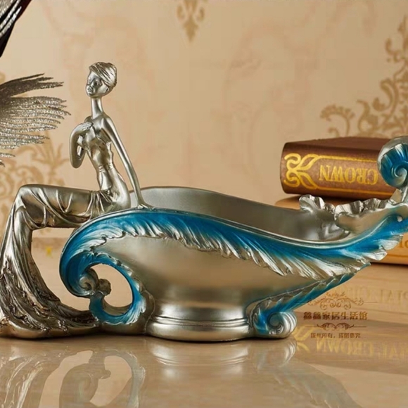 Her Excellency Wine Holder Home Decor - Picture 7 of 8